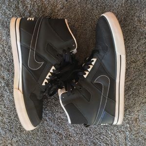 🖤 NIKE HIGH TOP DELTA FORCE 🤩